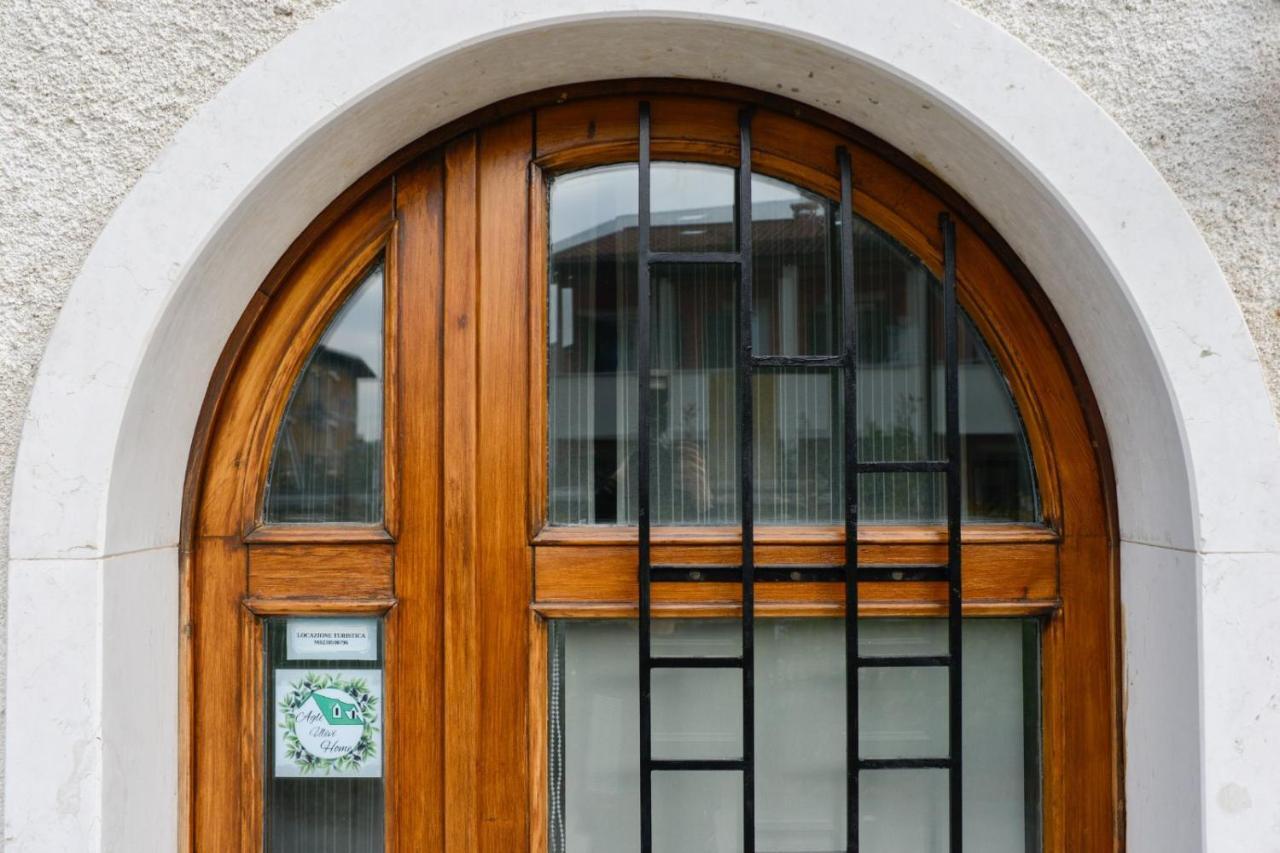 Loft Free Parking Agli Ulivi Moderno E Spazioso 佩斯基耶拉德加达 外观 照片