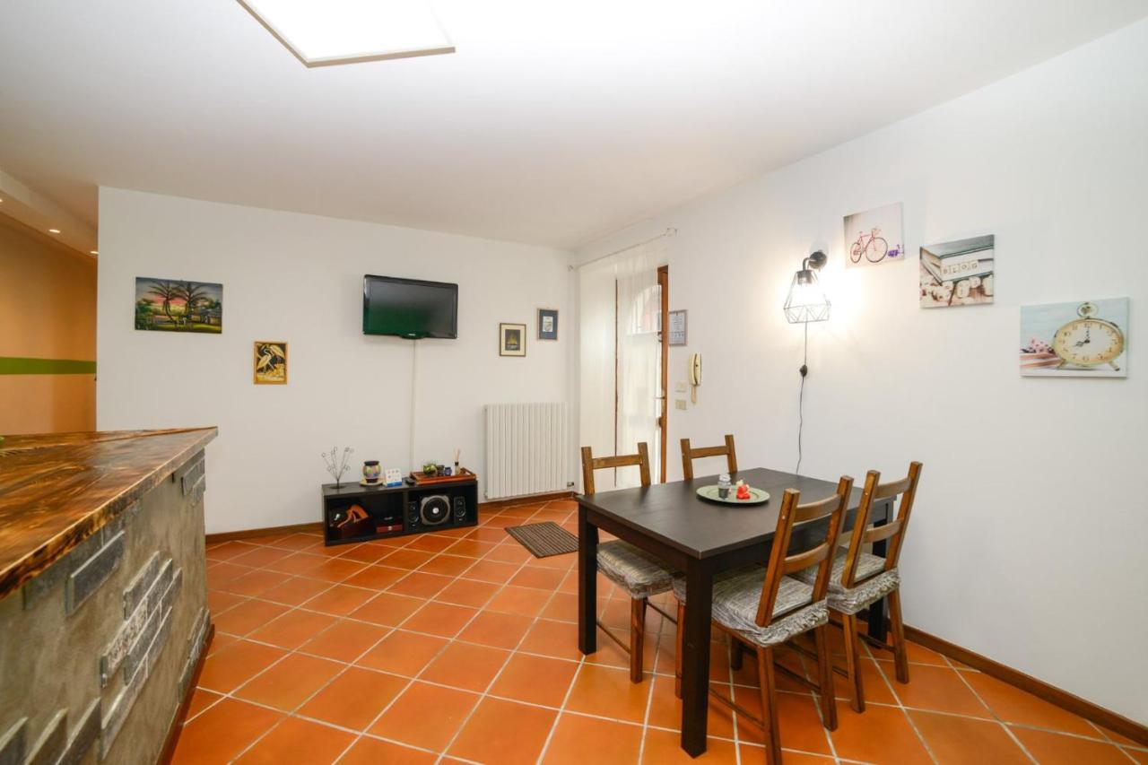 Loft Free Parking Agli Ulivi Moderno E Spazioso 佩斯基耶拉德加达 外观 照片