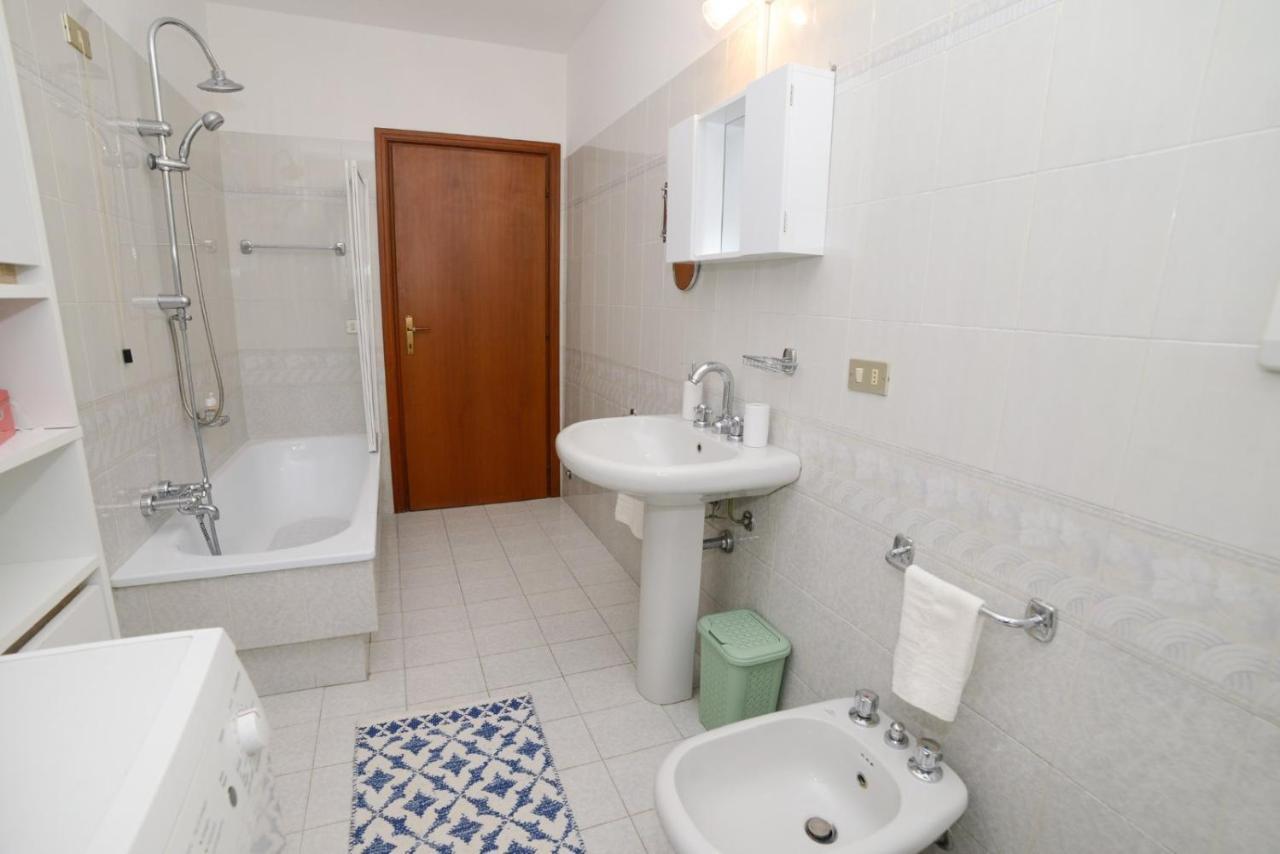 Loft Free Parking Agli Ulivi Moderno E Spazioso 佩斯基耶拉德加达 外观 照片